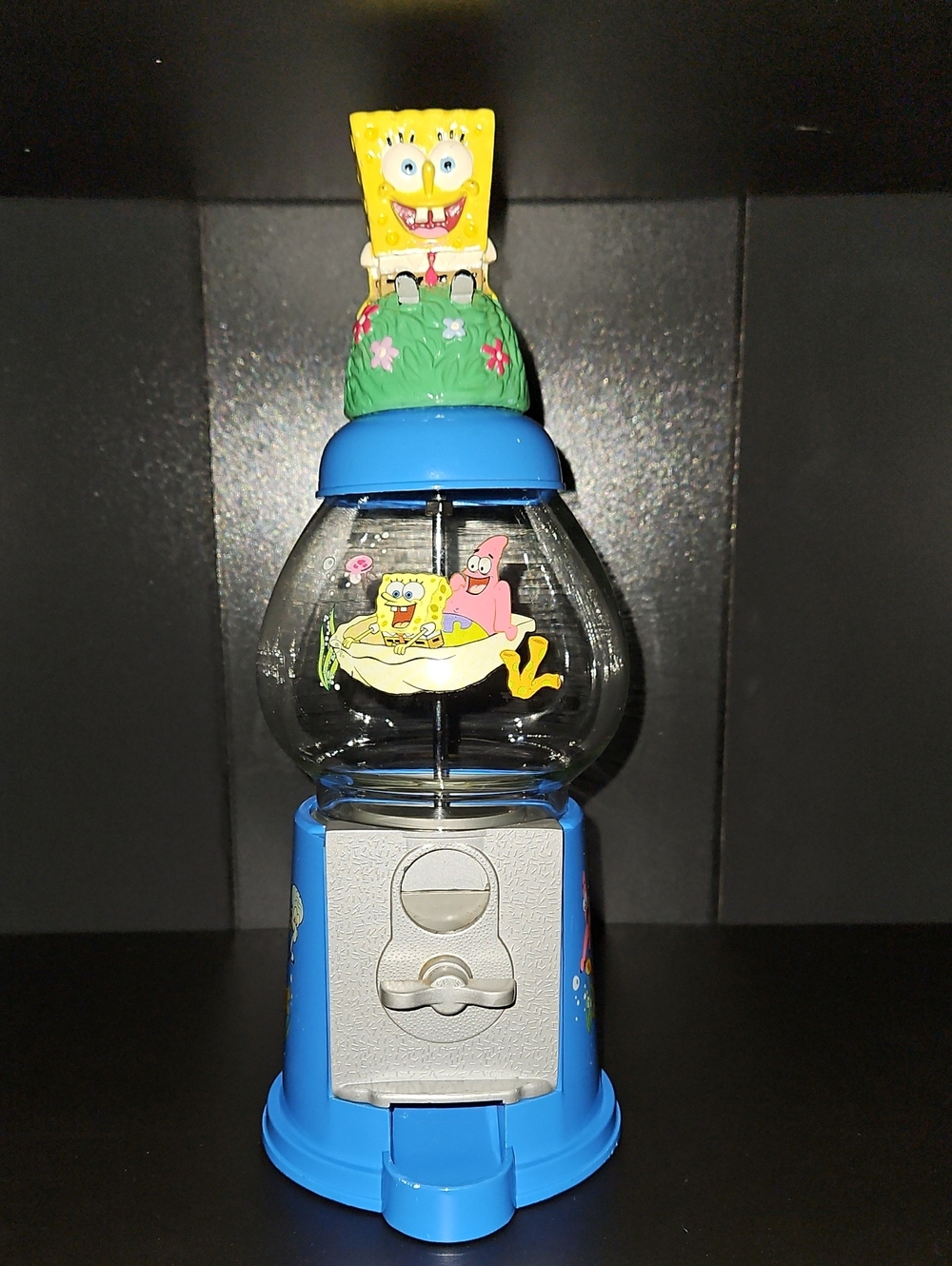 2004 Vintage SpongeBob Themed Kids Gumball Machine - Blue